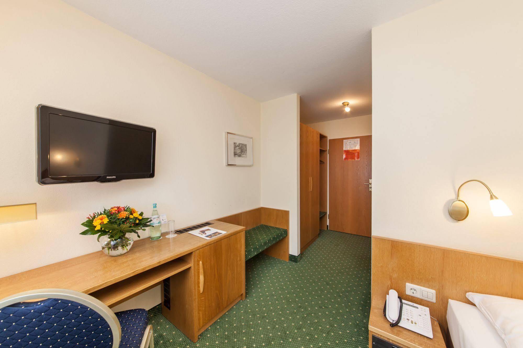 Korntal-Münchingen Hotel Strohgaeu מראה חיצוני תמונה